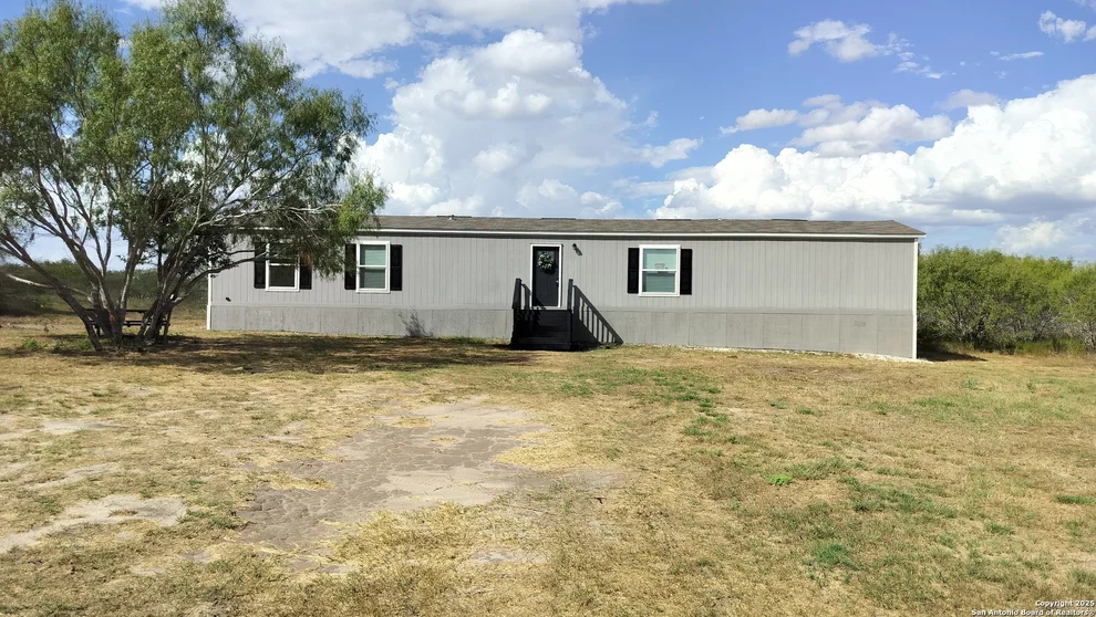 Unit for sale at 1198 FM 1145, Kenedy, TX 78119
