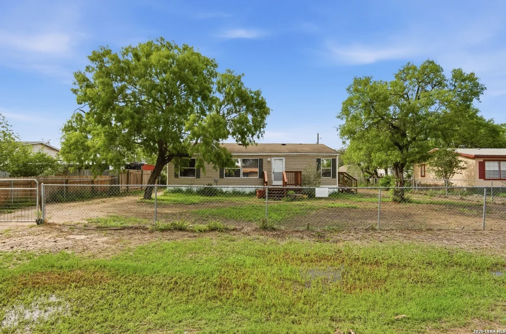 Unit for sale at 1105 WALNUT ST, Jourdanton, TX 78026
