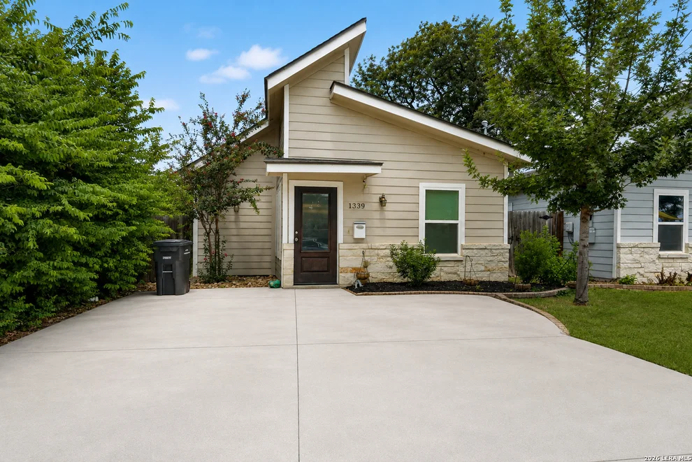 Unit for sale at 1339 Lombrano, San Antonio, TX 78207