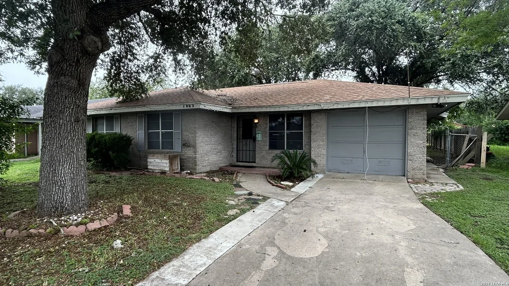 Unit for sale at 1009 E CLARE ST, Beeville, TX 78102