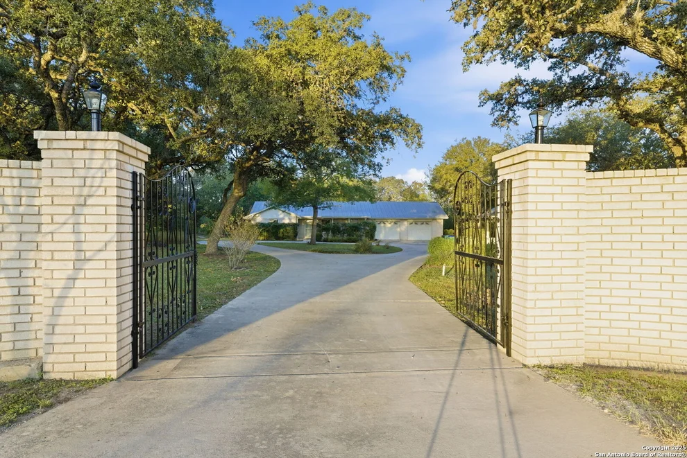 Unit for sale at 348 County Road 381, San Antonio, TX 78253