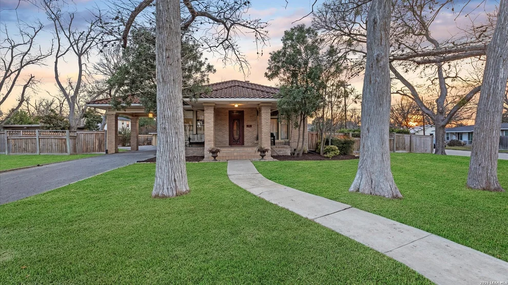 Unit for sale at 418 S Santa Clara, New Braunfels, TX 78130