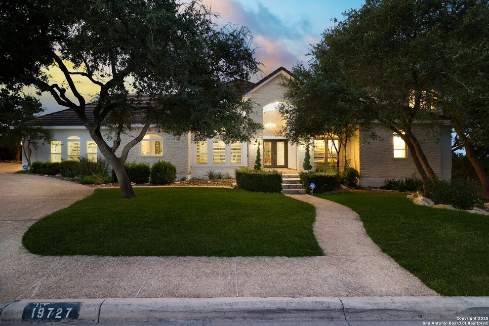Unit for sale at 19727 La Sierra Blvd, San Antonio, TX 78256