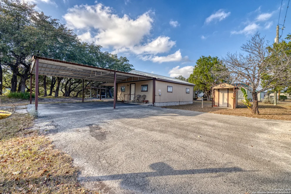 Unit for sale at 41 N River View Road, Camp Wood, TX 78833