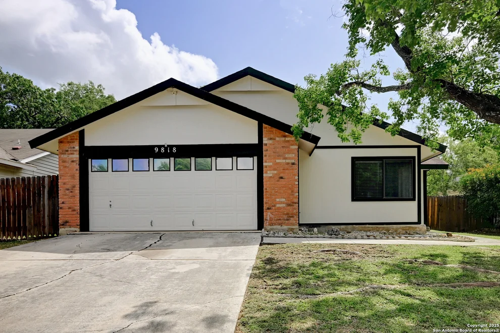 Unit for sale at 9818 Balanced Rock, Converse, TX 78109