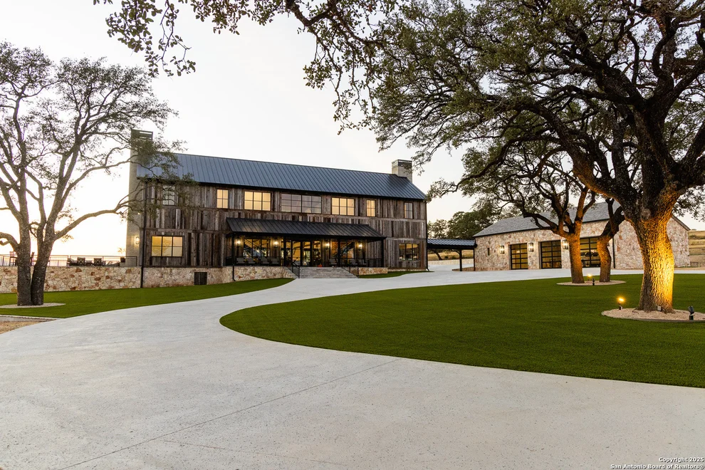Photo of 3288 Texas 39, Hunt, TX 78024