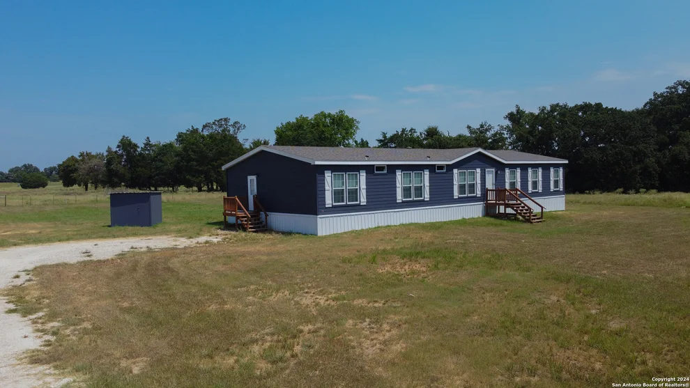 Unit for sale at 283 County Road 510, Fairfield, TX 75840