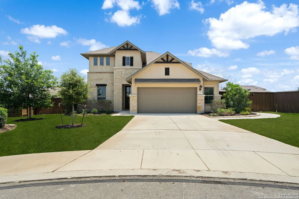 Unit for sale at 12414 Mineshaft, San Antonio, TX 78254