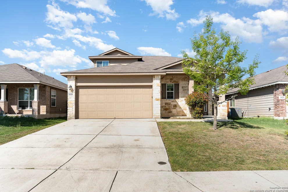 Unit for sale at 1030 Lauren St, New Braunfels, TX 78130