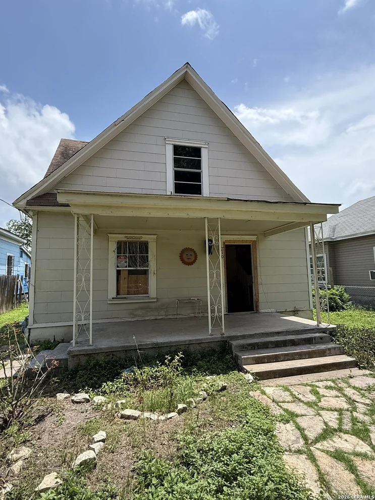 Unit for sale at 210 Chicago Blvd, San Antonio, TX 78210