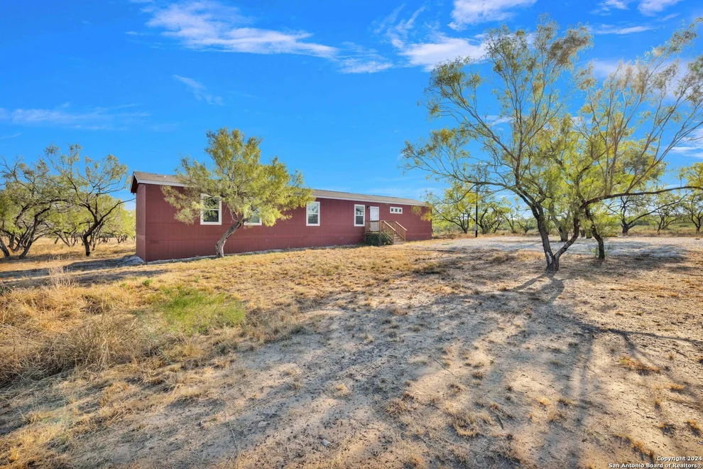 Unit for sale at 188 CR 2660, Moore, TX 78057