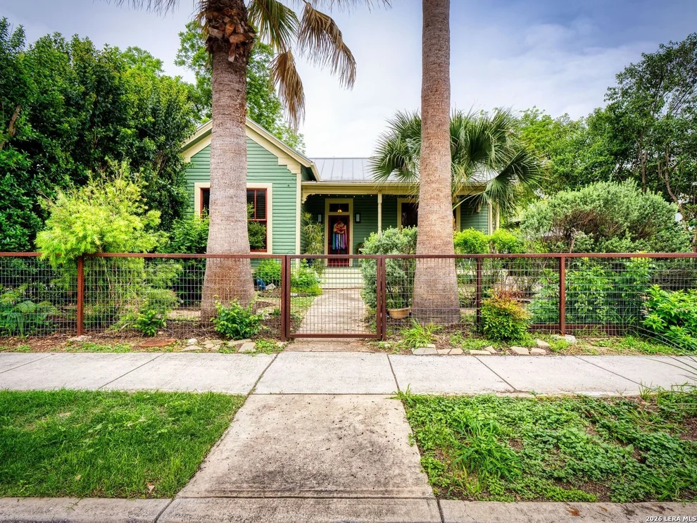 Unit for sale at 213 Sadie Street, San Antonio, TX 78210