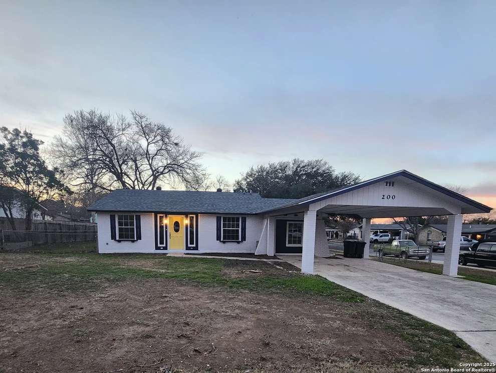 Unit for sale at 200 Nell Deane, Schertz, TX 78154