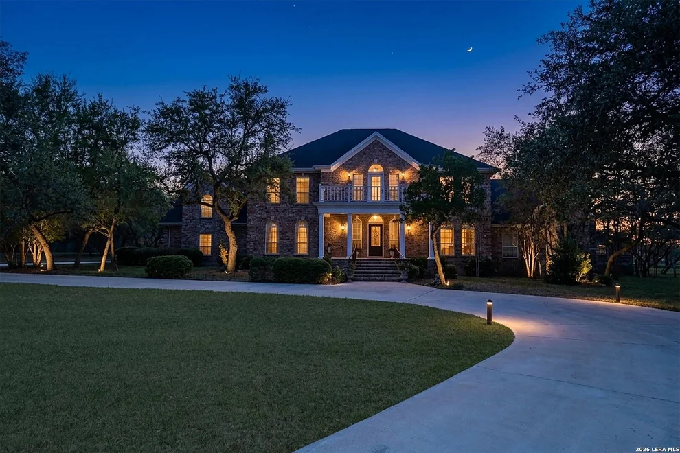 Unit for sale at 2327 ESTATE GATE DR, San Antonio, TX 78260