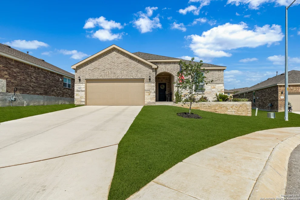 Unit for sale at 4610 Honeydew Rdg, San Antonio, TX 78253
