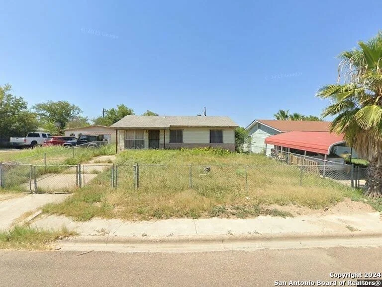 Unit for sale at 1961 Hoover St, Eagle Pass, TX 78852