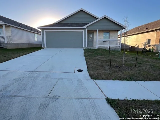 Unit for sale at 917 Riviera, Seguin, TX 78155