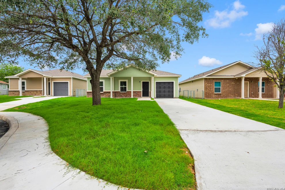 Unit for sale at 615 Villa Linda, San Antonio, TX 78237