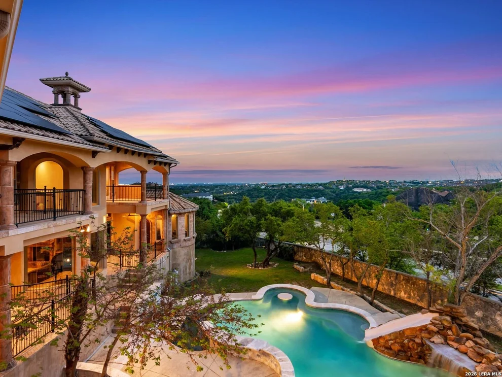 Unit for sale at 45 Champions Run, San Antonio, TX 78258