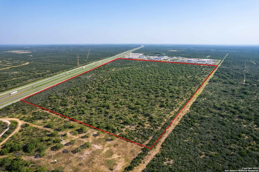 Unit for sale at 000 IH 35 Access Rd, Pearsall, TX 78061