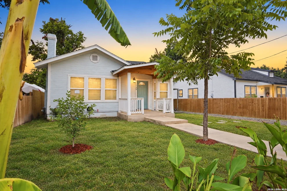 Unit for sale at 129 Jeffrey, San Antonio, TX 78201