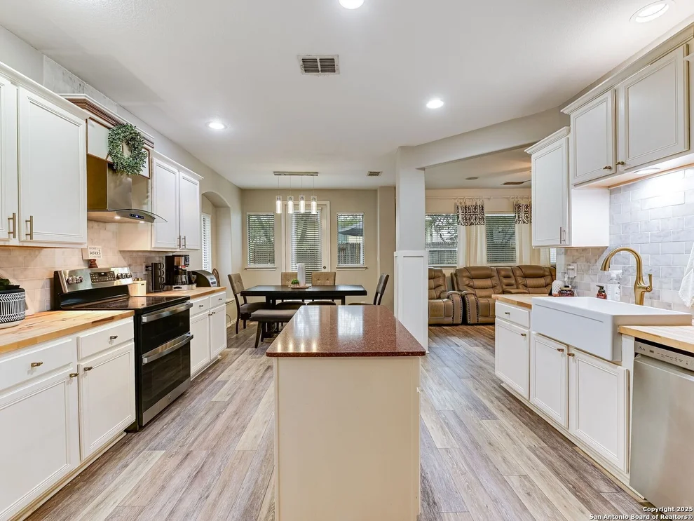 Unit for sale at 1215 Cresswell Cove, San Antonio, TX 78258