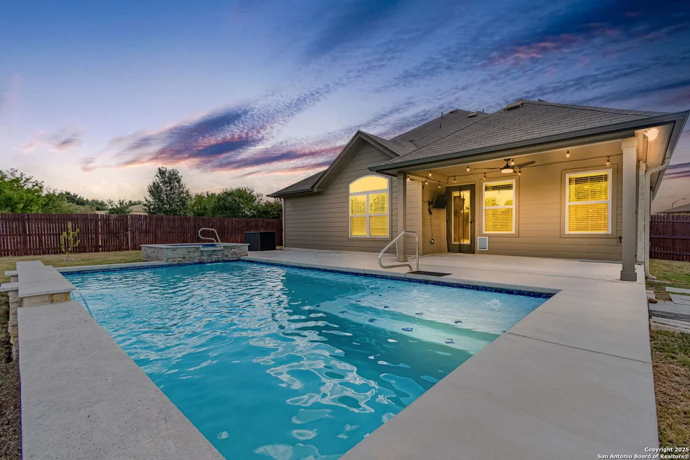 Unit for sale at 350 Oak Creek Way, New Braunfels, TX 78130