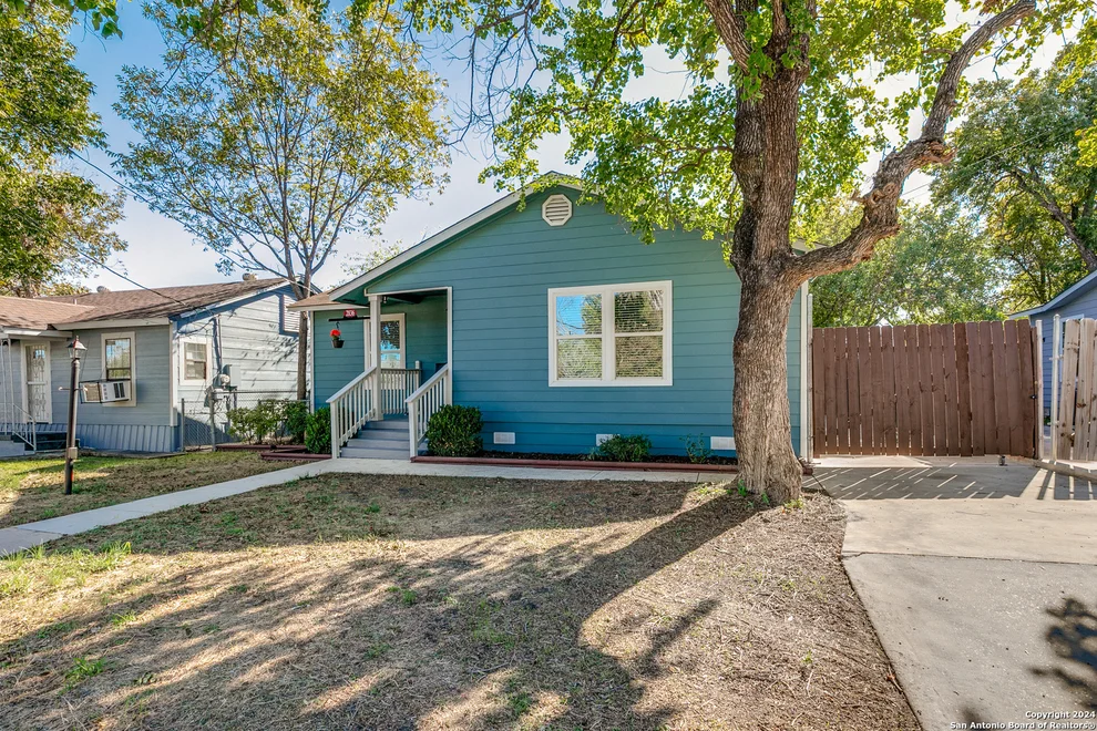Unit for sale at 2836 E HOUSTON ST, San Antonio, TX 78202