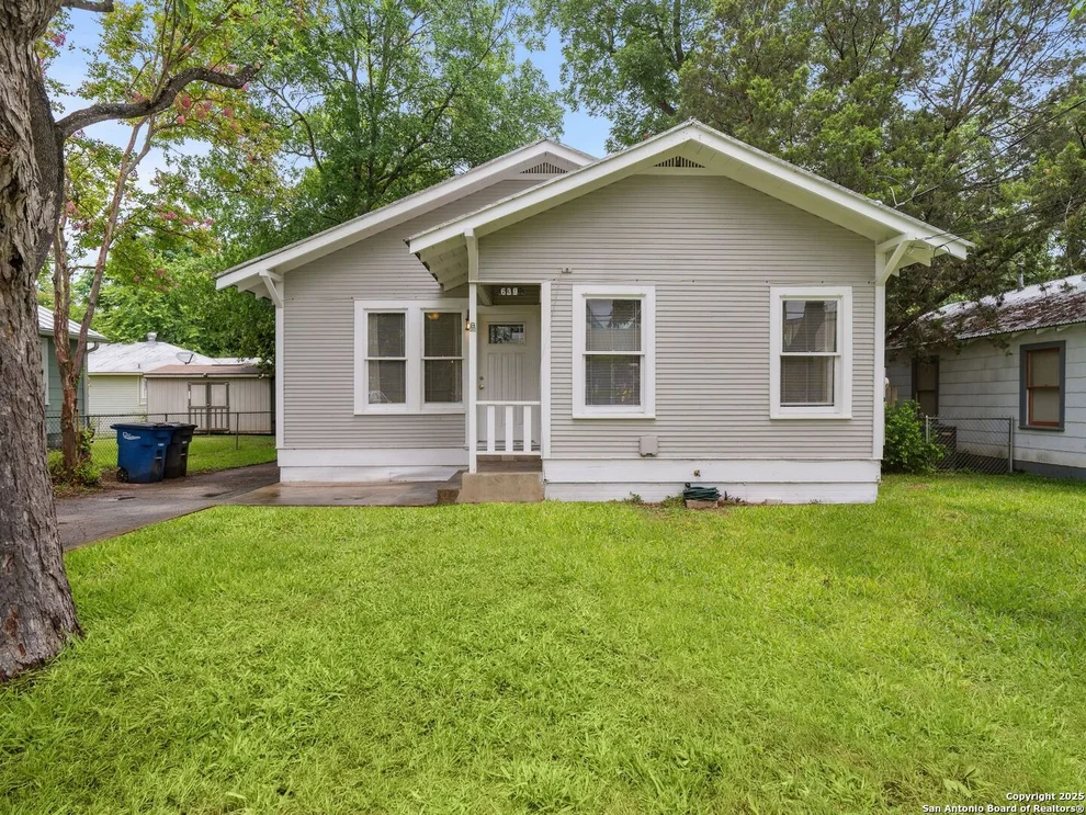Unit for sale at 639 S Union, New Braunfels, TX 78130