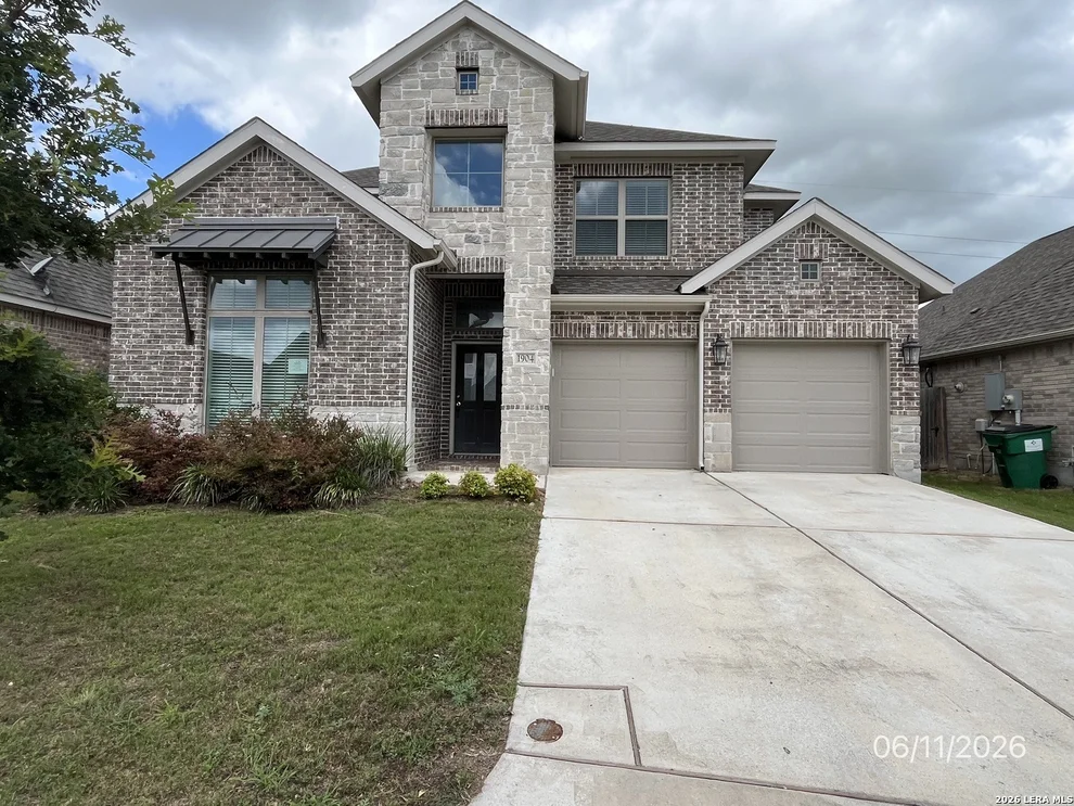 Unit for sale at 1904 Edgecreek, Seguin, TX 78155