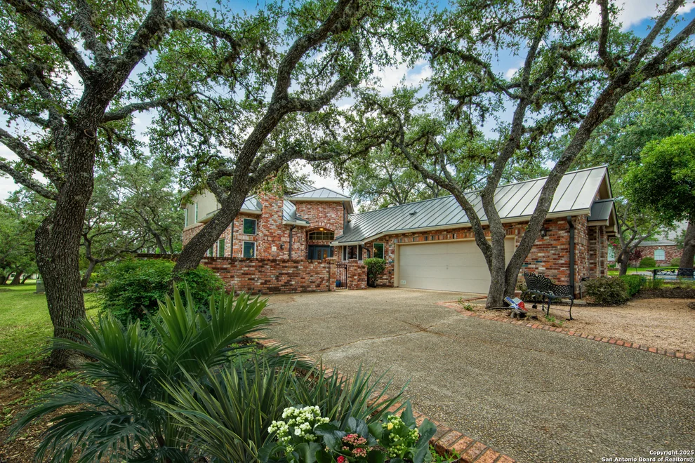 Unit for sale at 4 Horns Cross, San Antonio, TX 78257
