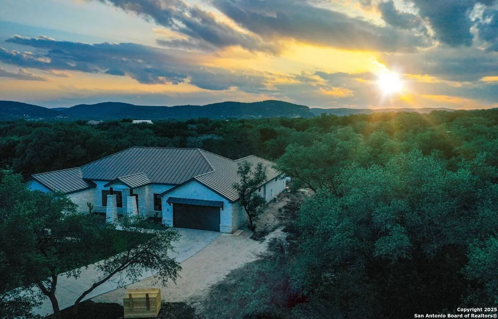 Unit for sale at 34 Lazy Day, ConCan, TX 78838