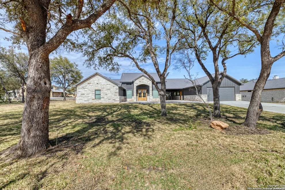 Unit for sale at 1450 Mountain Valley, ConCan, TX 78838