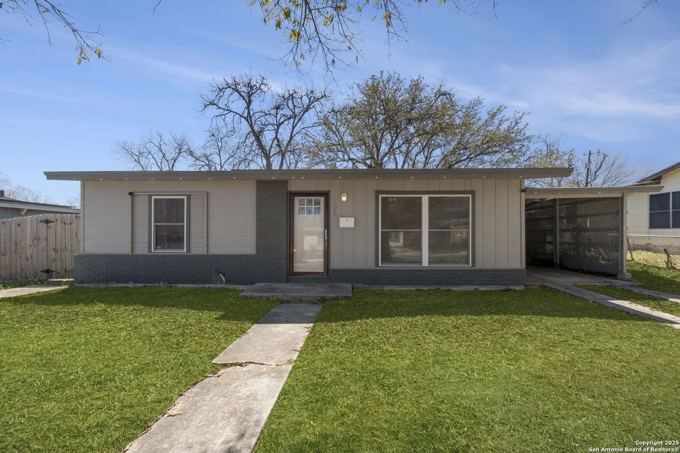 Unit for sale at 126 Birchwood Dr, San Antonio, TX 78213