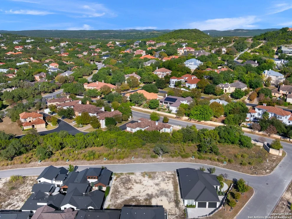 Unit for sale at 11 DOMINION MEADOWS, San Antonio, TX 78257