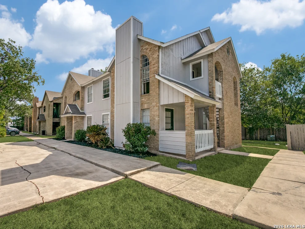 Unit for sale at 7519 Windsor Oaks, San Antonio, TX 78239