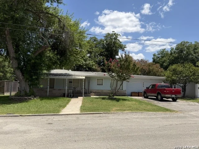 Unit for sale at 739 W MERRIWEATHER ST, New Braunfels, TX 78130