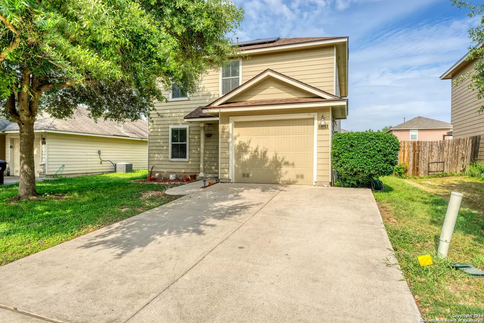 Unit for sale at 2311 Salmon Crk, Converse, TX 78109