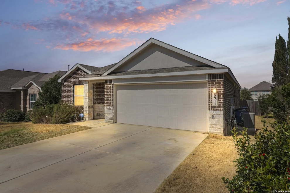 Unit for sale at 5911 Akin Stroll, San Antonio, TX 78261