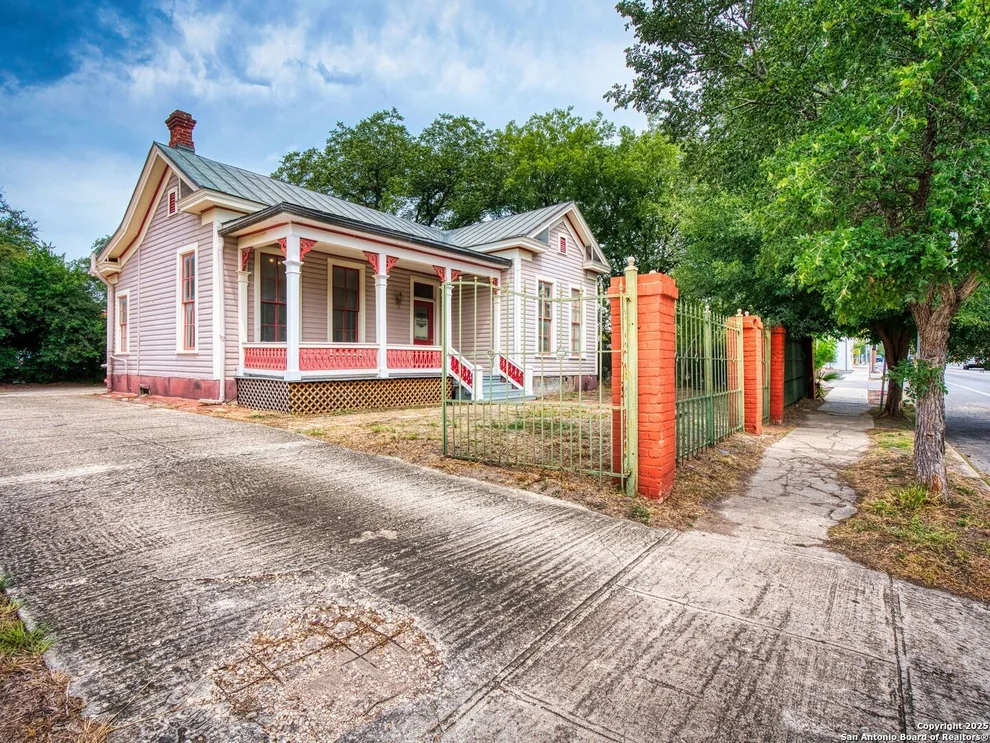 Unit for sale at 629 S Presa, San Antonio, TX 78210
