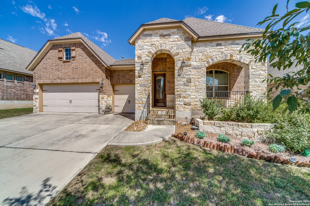 Unit for sale at 25034 Seal Cv, San Antonio, TX 78255