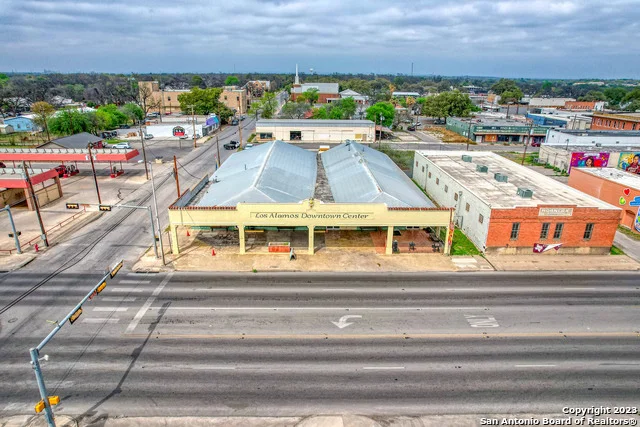 Unit for sale at 128 W Main St, Uvalde, TX 78801