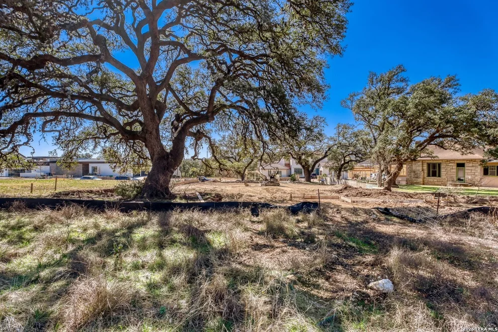 Unit for sale at 6922 Bluff Run, San Antonio, TX 78257