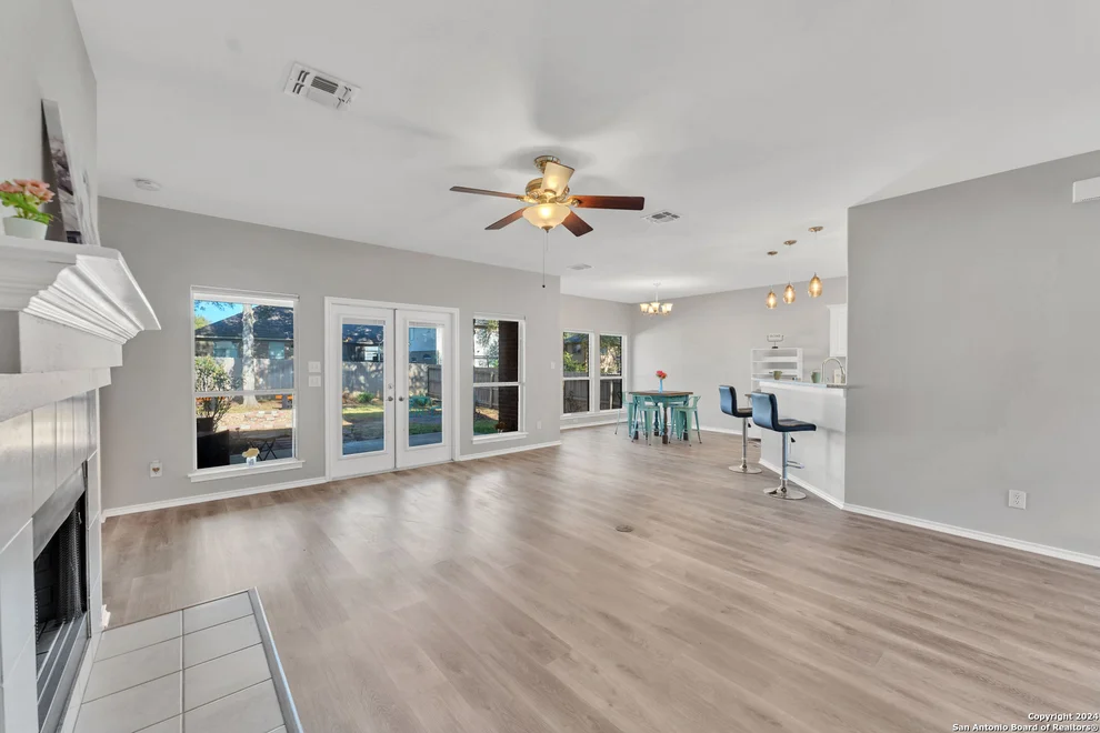 Unit for sale at 1133 Berry Creek Dr, Schertz, TX 78154