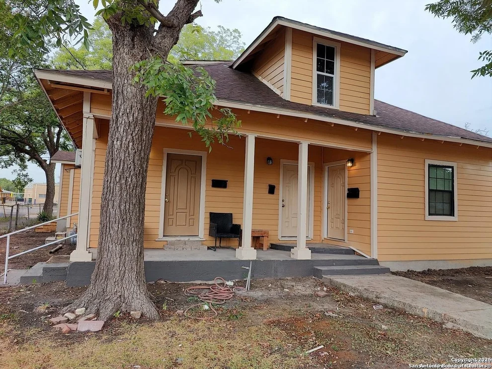 Unit for sale at 1302 W Winnipeg Ave, San Antonio, TX 78225