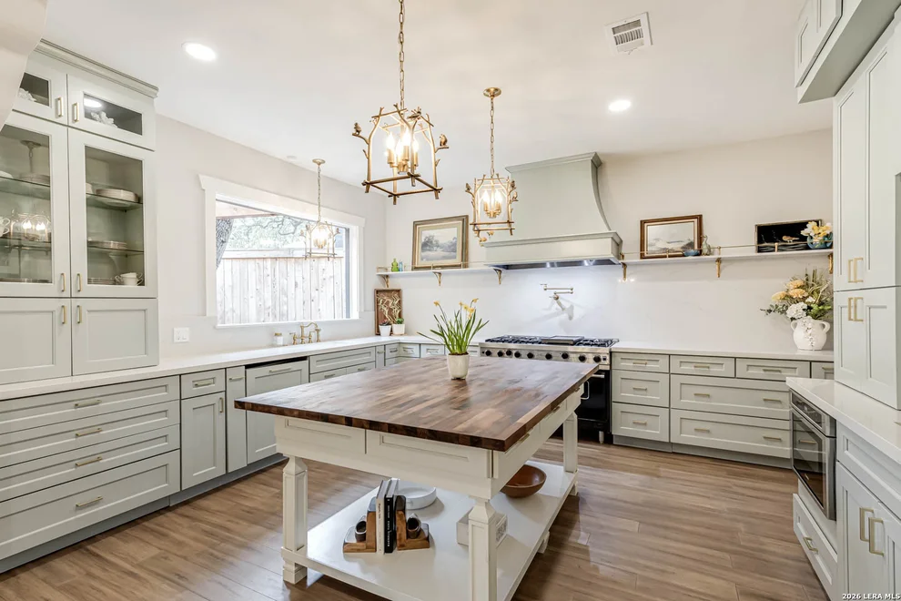 Unit for sale at 7110 PONIENTE LN, San Antonio, TX 78209