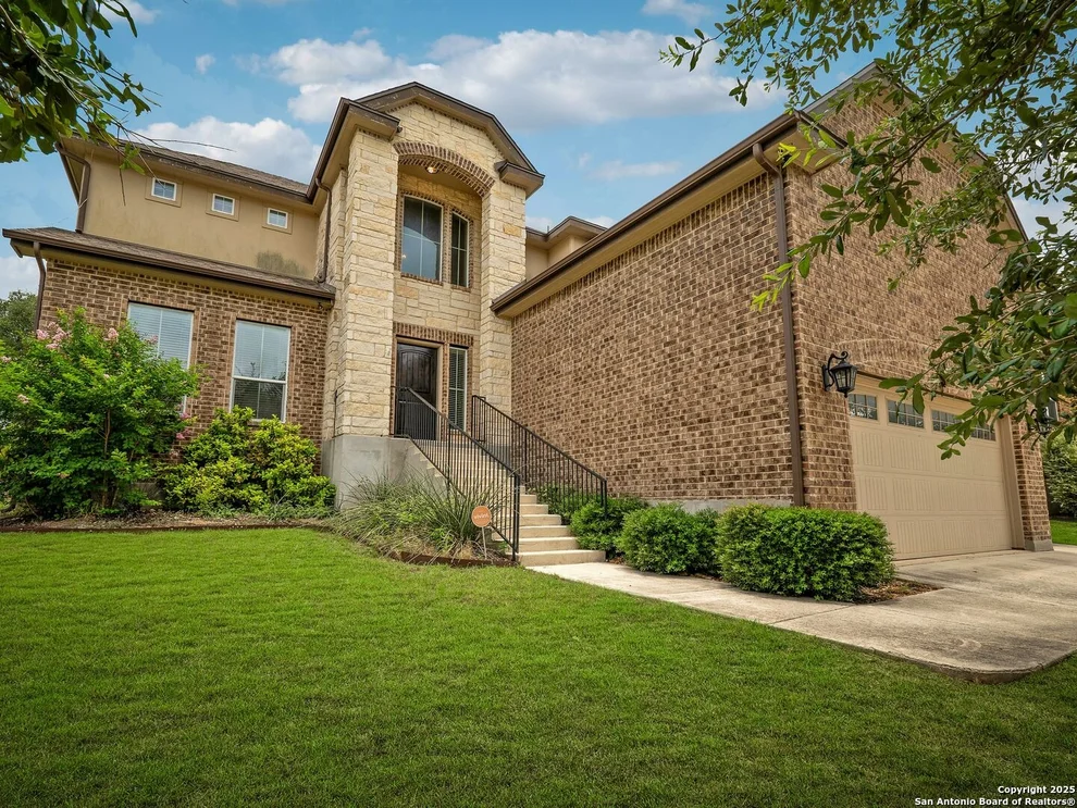 Unit for sale at 426 Redbird Chase, San Antonio, TX 78253