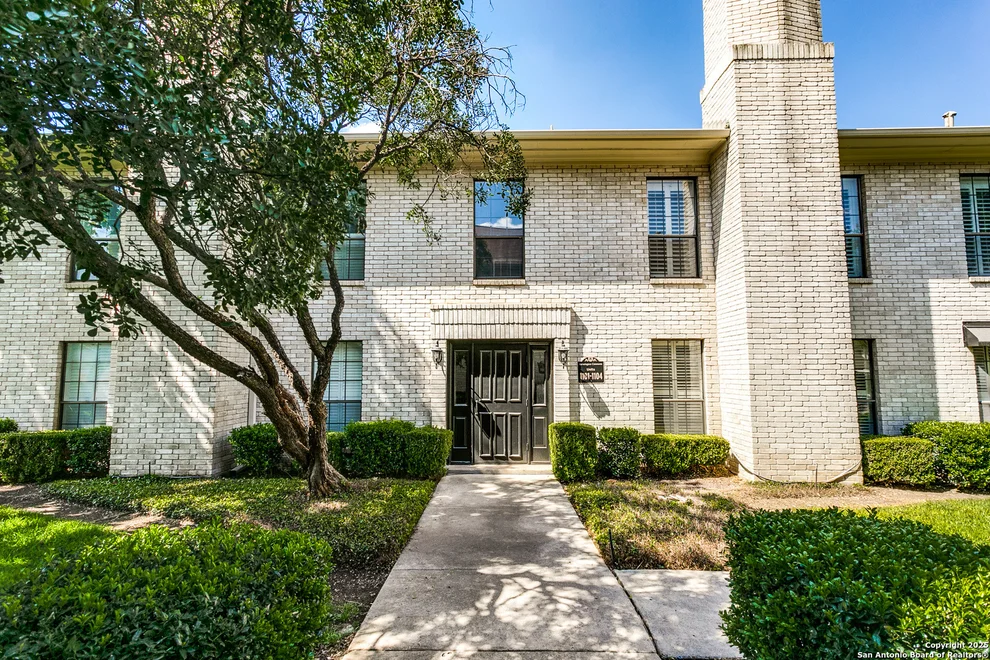 Unit for sale at 2611 Eisenhauer, San Antonio, TX 78209
