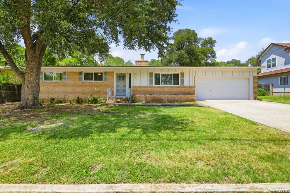 Unit for sale at 633 LOCKENER AVE, New Braunfels, TX 78130