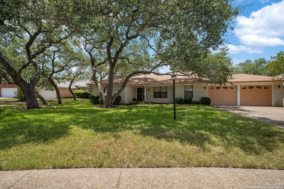 Unit for sale at 4511 Empress Woods, San Antonio, TX 78249